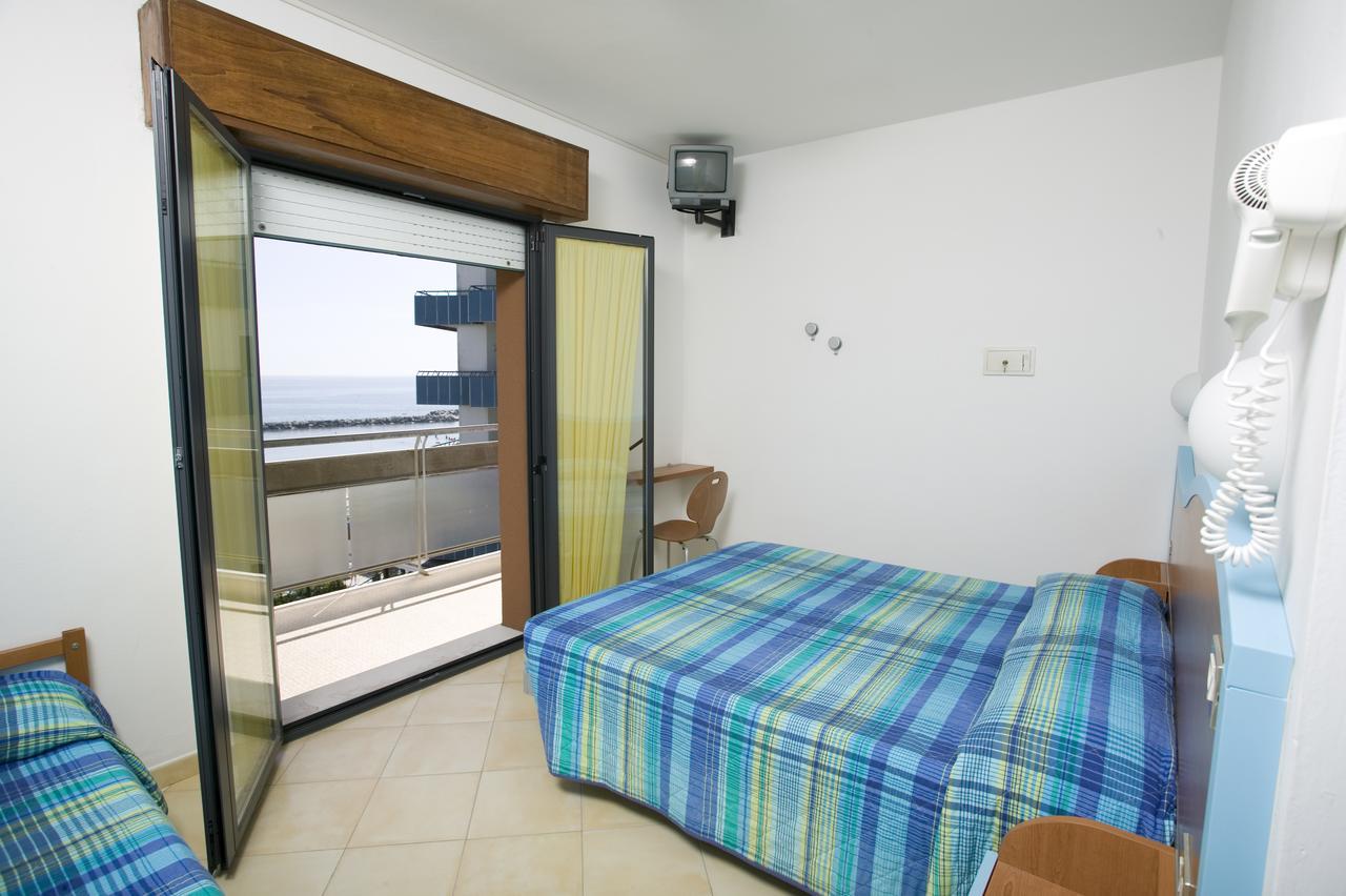 Hotel Semprini Bellaria-Igea Marina Exteriör bild