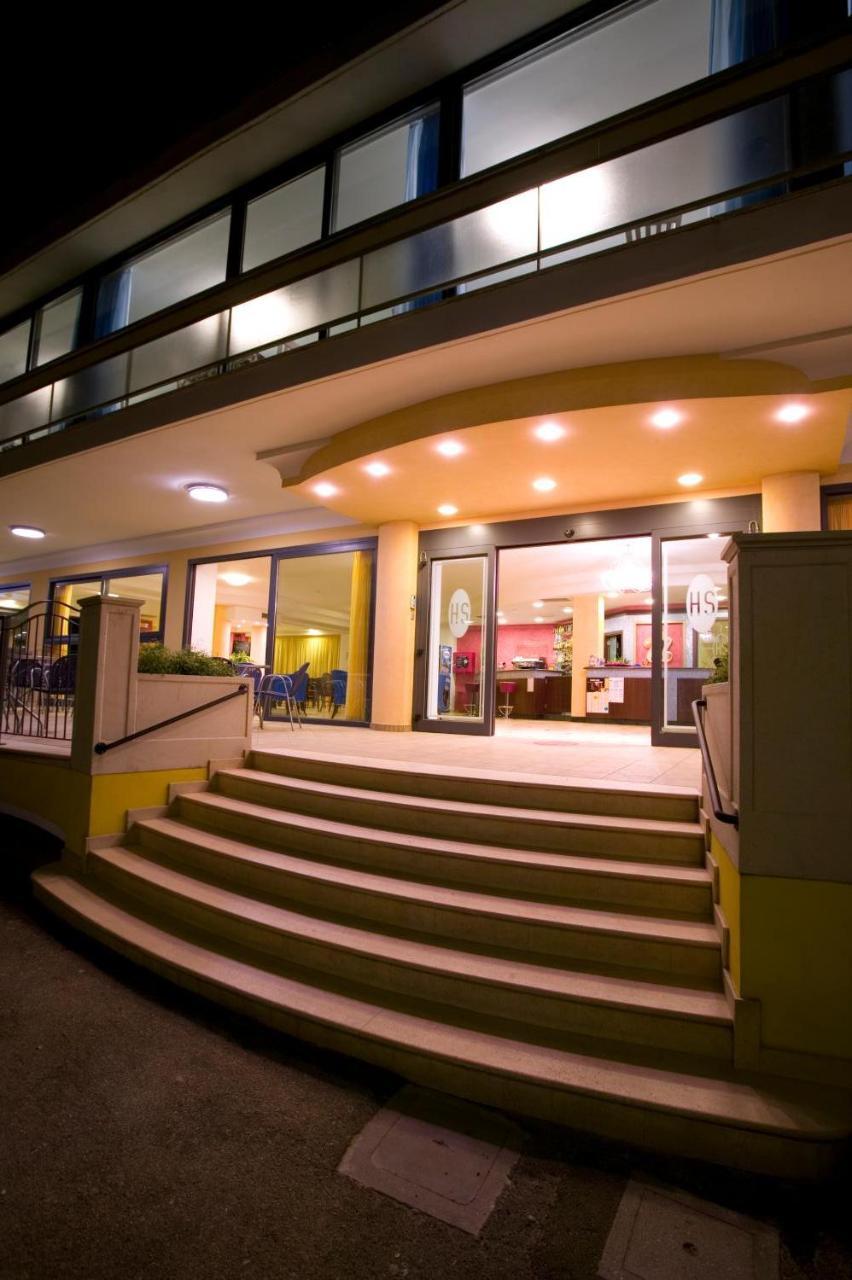 Hotel Semprini Bellaria-Igea Marina Exteriör bild